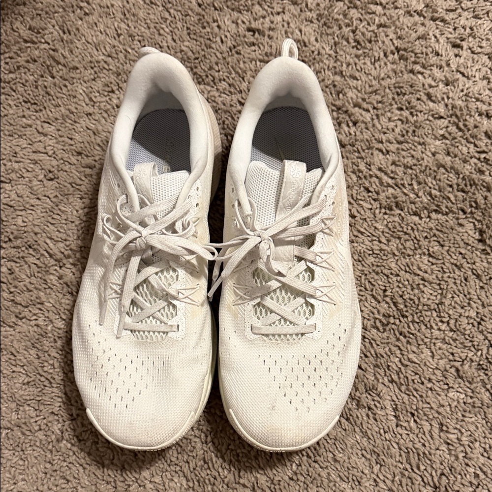 Nike Trail All-White Lightweight Knit Sneakers